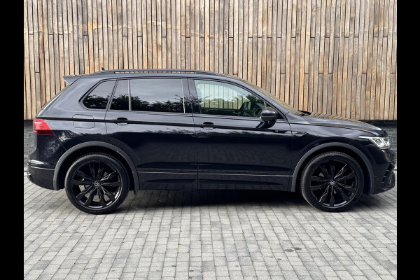 Volkswagen Tiguan 1.5 TSI R-Line Automaat | Black Style | LED verlichting | Navigatiesysteem | Climate control | Cruise control adaptief | DCC ond
