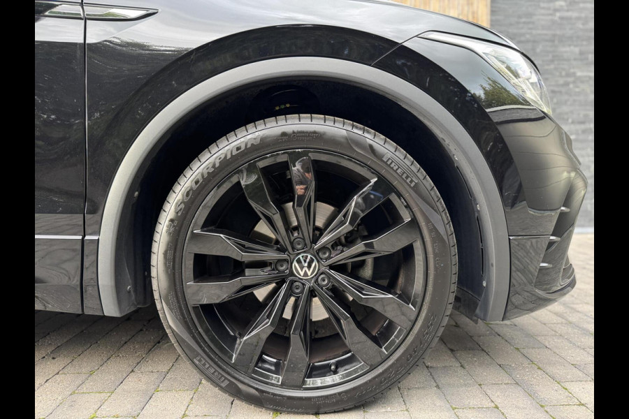 Volkswagen Tiguan 1.5 TSI R-Line Automaat | Black Style | LED verlichting | Navigatiesysteem | Climate control | Cruise control adaptief | DCC ond