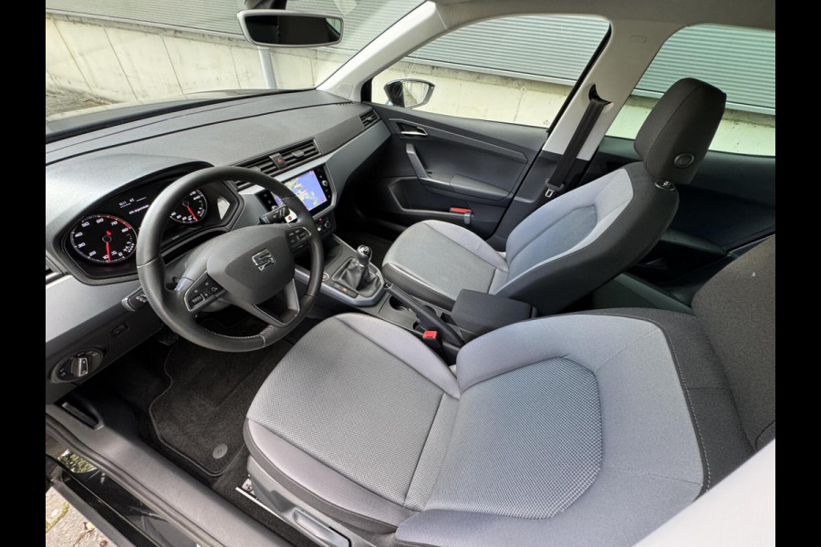 Seat Arona 1.0 TSI Style Business Intense Plus Navigatiesysteem | Apple CarPlay | Cruise control adaptief | Dodehoek detectie | Climate con