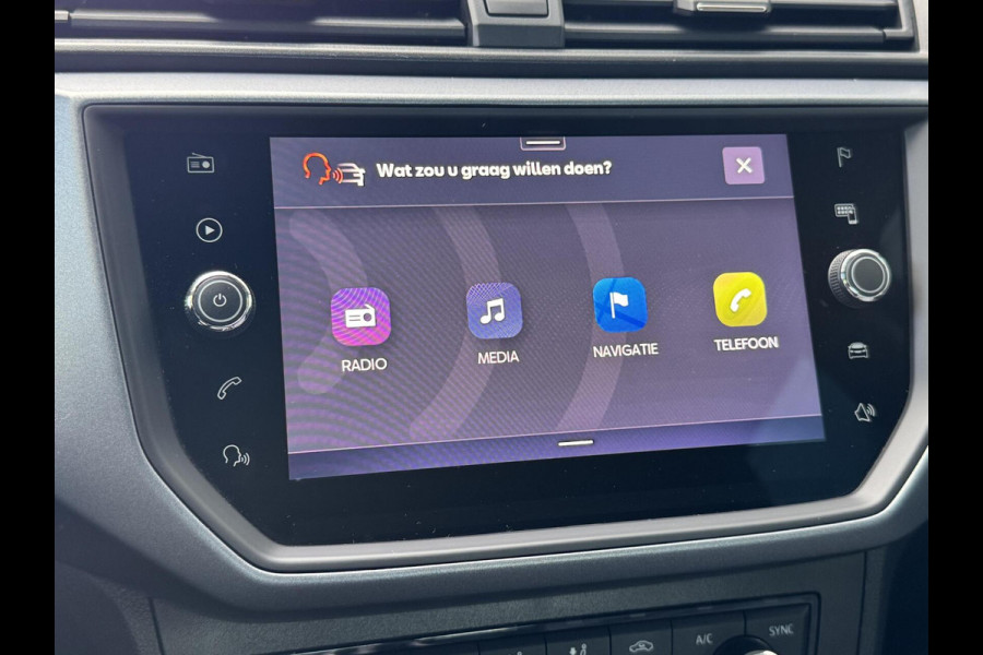 Seat Arona 1.0 TSI Style Business Intense Plus Navigatiesysteem | Apple CarPlay | Cruise control adaptief | Dodehoek detectie | Climate con