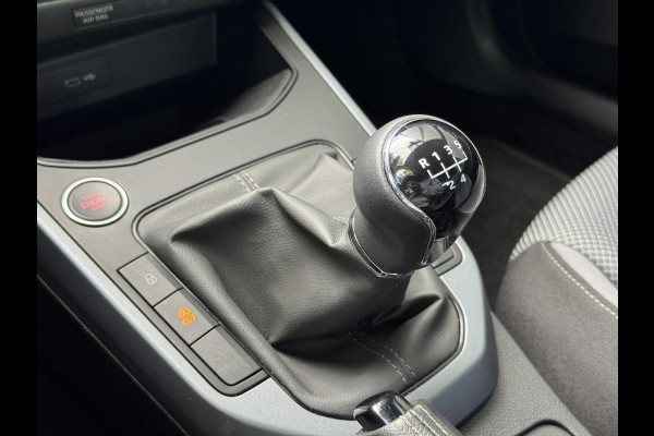 Seat Arona 1.0 TSI Style Business Intense Plus Navigatiesysteem | Apple CarPlay | Cruise control adaptief | Dodehoek detectie | Climate con