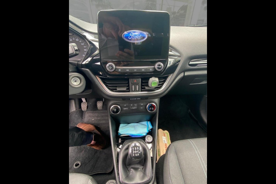 Ford Fiesta 1.1 Trend | Navigatie | Aicro | Lichtmetalen velgen