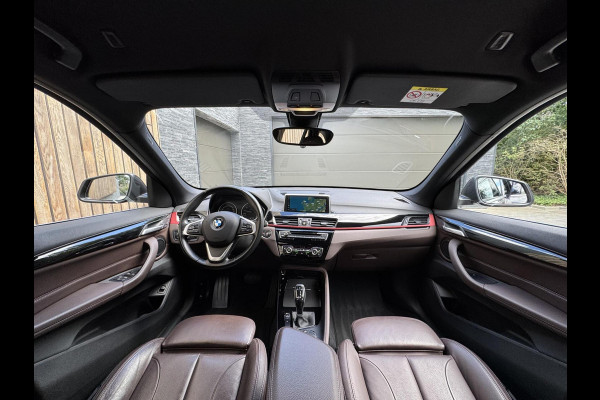 BMW X1 sDrive20i High Executive Automaat | Lederen bekleding | Stoelverwarming | Navigatiesysteem | Cruise control | Climate control |