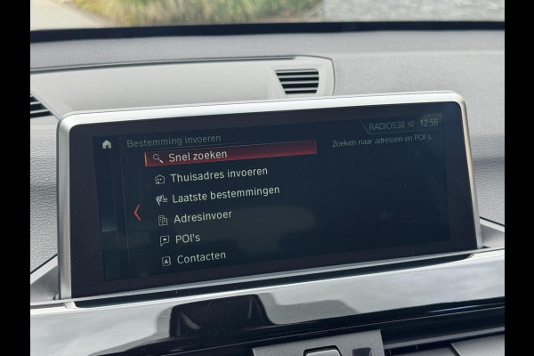 BMW X1 sDrive20i High Executive Automaat | Lederen bekleding | Stoelverwarming | Navigatiesysteem | Cruise control | Climate control |