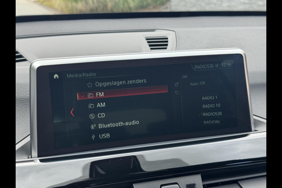 BMW X1 sDrive20i High Executive Automaat | Lederen bekleding | Stoelverwarming | Navigatiesysteem | Cruise control | Climate control |