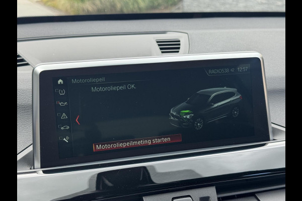 BMW X1 sDrive20i High Executive Automaat | Lederen bekleding | Stoelverwarming | Navigatiesysteem | Cruise control | Climate control |
