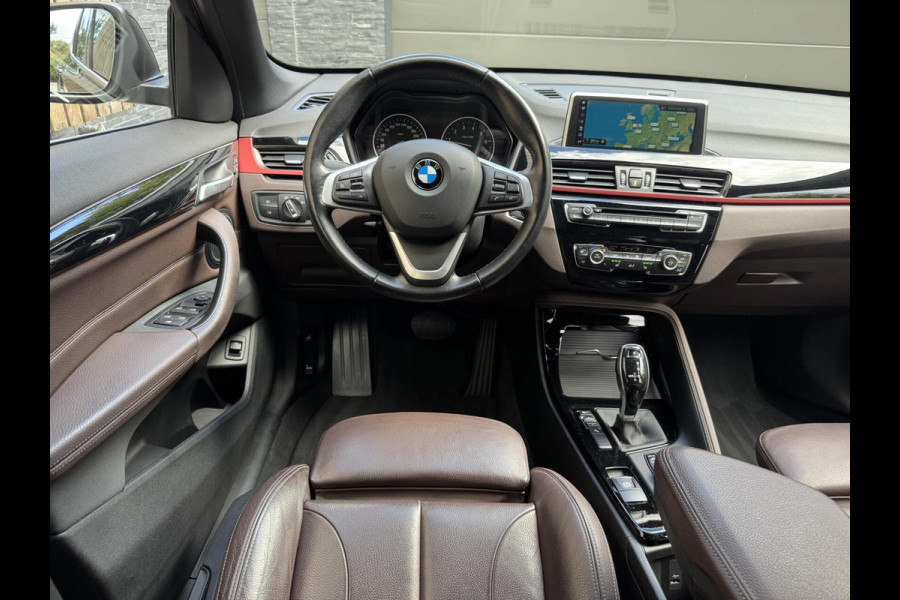 BMW X1 sDrive20i High Executive Automaat | Lederen bekleding | Stoelverwarming | Navigatiesysteem | Cruise control | Climate control |