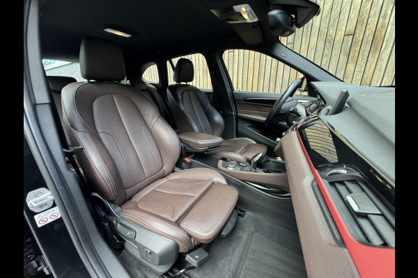 BMW X1 sDrive20i High Executive Automaat | Lederen bekleding | Stoelverwarming | Navigatiesysteem | Cruise control | Climate control |