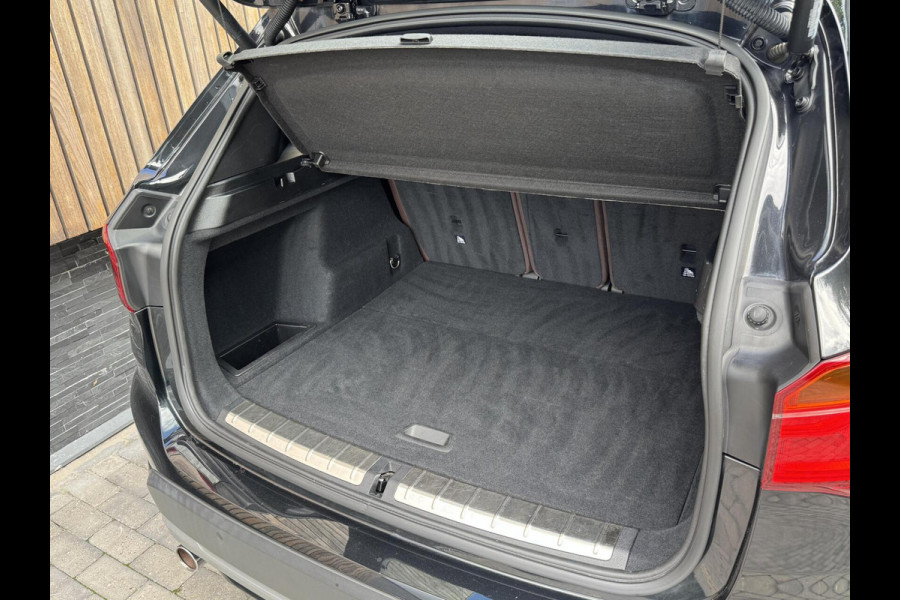BMW X1 sDrive20i High Executive Automaat | Lederen bekleding | Stoelverwarming | Navigatiesysteem | Cruise control | Climate control |