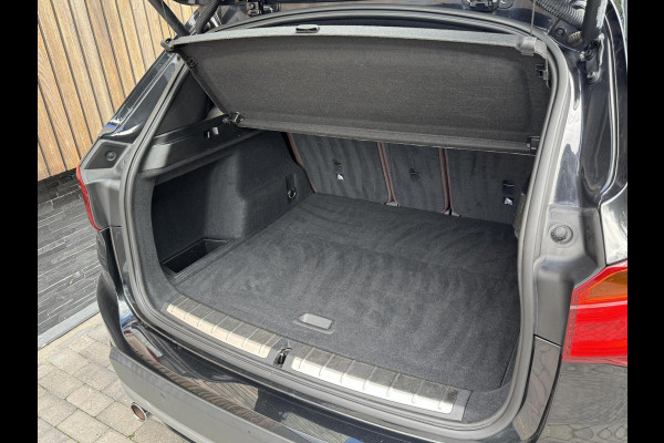 BMW X1 sDrive20i High Executive Automaat | Lederen bekleding | Stoelverwarming | Navigatiesysteem | Cruise control | Climate control |