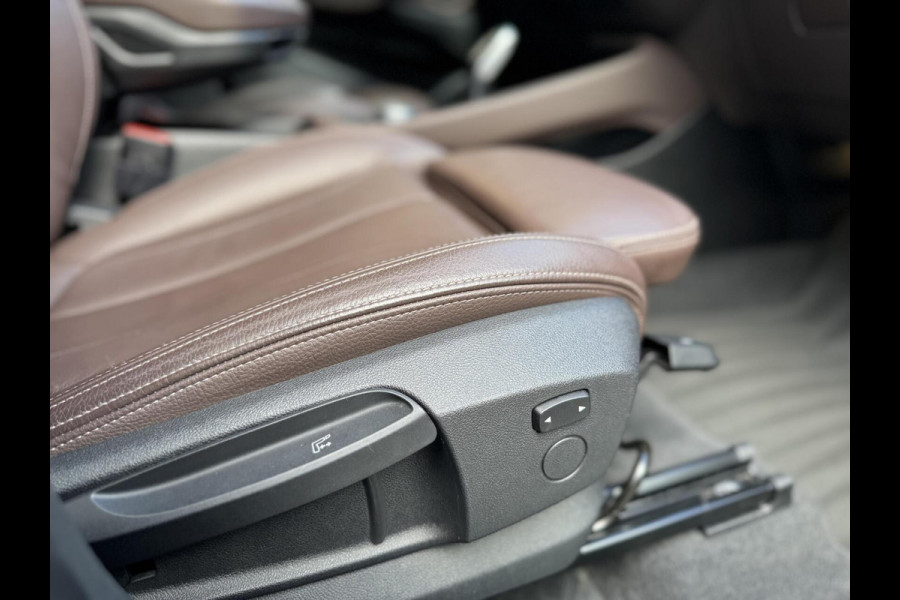 BMW X1 sDrive20i High Executive Automaat | Lederen bekleding | Stoelverwarming | Navigatiesysteem | Cruise control | Climate control |