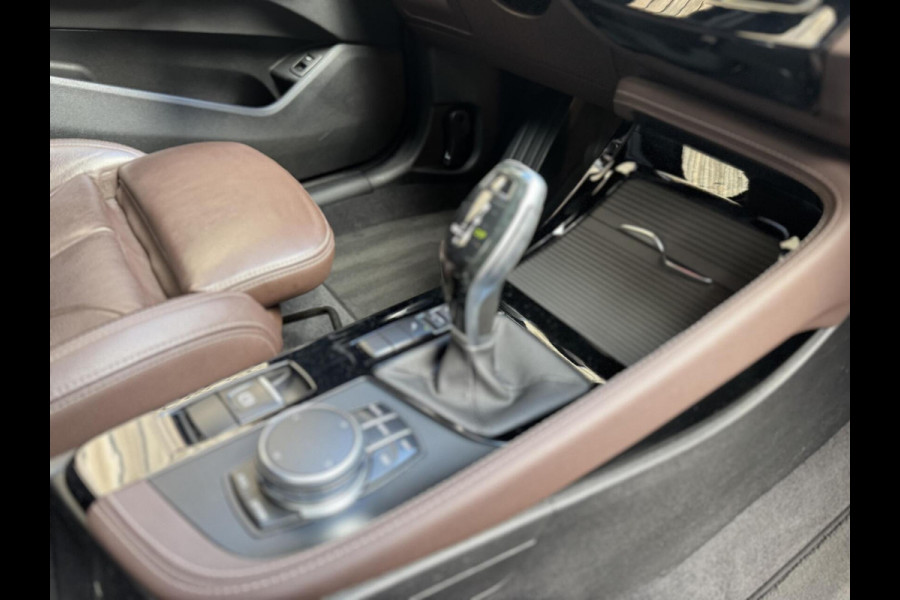 BMW X1 sDrive20i High Executive Automaat | Lederen bekleding | Stoelverwarming | Navigatiesysteem | Cruise control | Climate control |