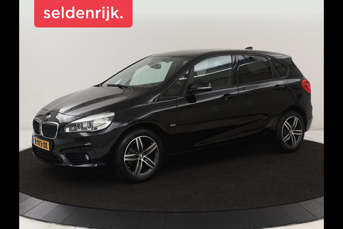 BMW 2 Serie Active Tourer 218i Sport Line | Stoelverwarming | Full LED | Sportstoelen | Navigatie | Bluetooth | Park Assist | Climate control | Cruise control BMW 2 Serie Active Tourer 218i Sport Line | Stoelverwarming | Full LED | Sportstoelen | Navigatie | Bluetooth | Park Assist | Climate control | Cruise control