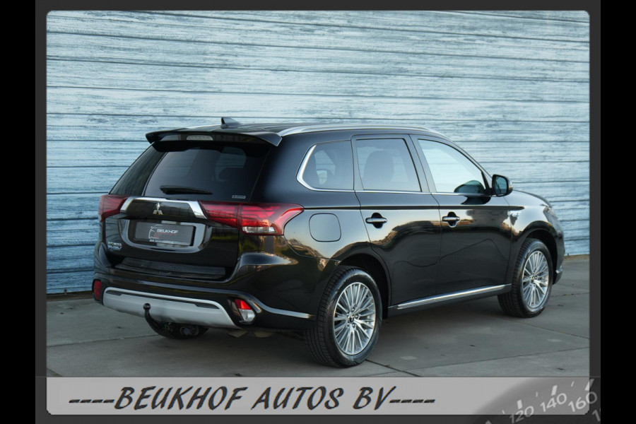 Mitsubishi Outlander 2.4 PHEV Pure+ 4WD Trekhaak Carplay Cam