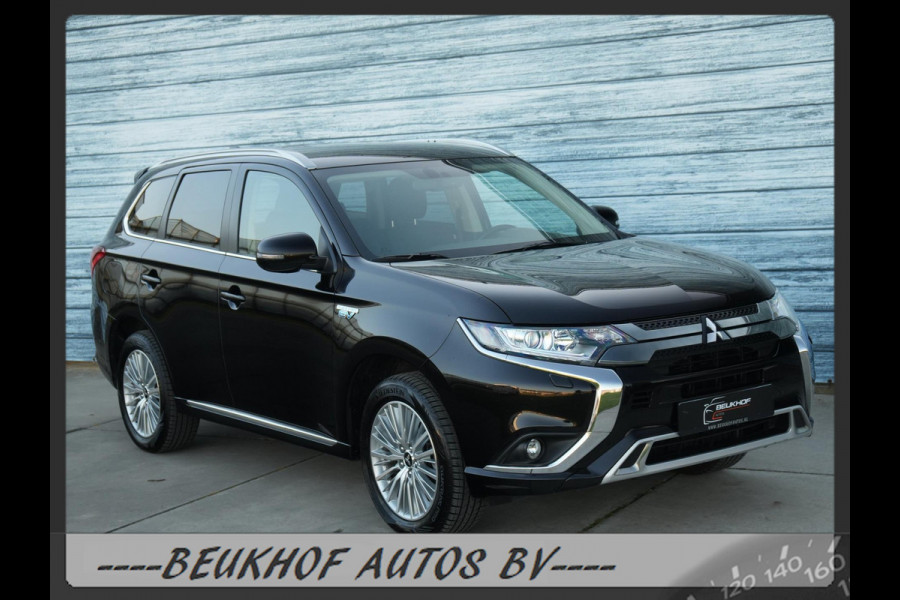 Mitsubishi Outlander 2.4 PHEV Pure+ 4WD Trekhaak Carplay Cam
