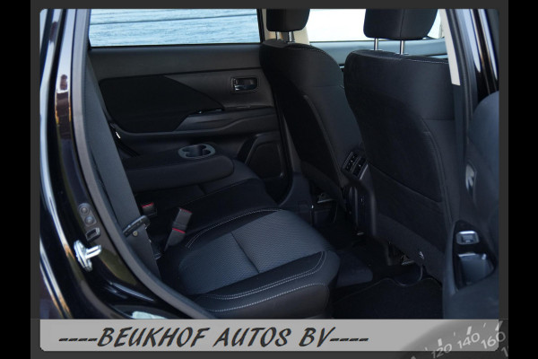 Mitsubishi Outlander 2.4 PHEV Pure+ 4WD Trekhaak Carplay Cam