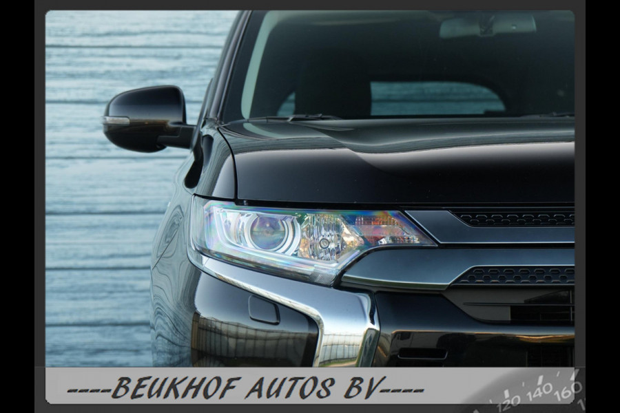 Mitsubishi Outlander 2.4 PHEV Pure+ 4WD Trekhaak Carplay Cam
