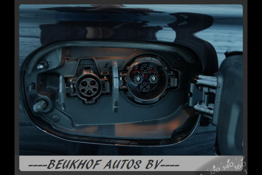 Mitsubishi Outlander 2.4 PHEV Pure+ 4WD Trekhaak Carplay Cam