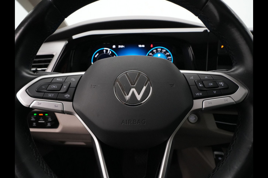 Volkswagen Multivan 1.4 eHybrid 218pk L2 Bulli 7p Panorama Navigatie Camera IQ light Carplay