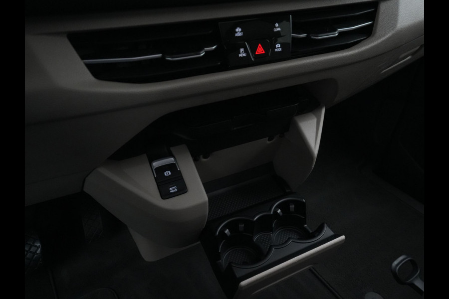 Volkswagen Multivan 1.4 eHybrid 218pk L2 Bulli 7p Panorama Navigatie Camera IQ light Carplay