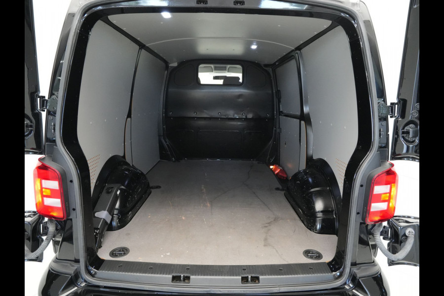 Volkswagen Transporter 2.0 TDI 100pk L1H1 Trekhaak Pdc Cruise airco