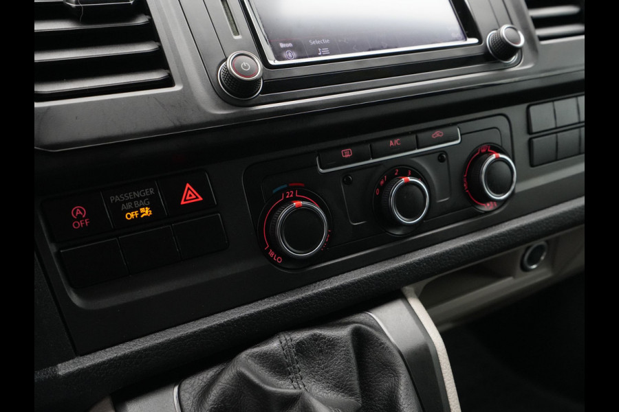 Volkswagen Transporter 2.0 TDI 100pk L1H1 Trekhaak Pdc Cruise airco