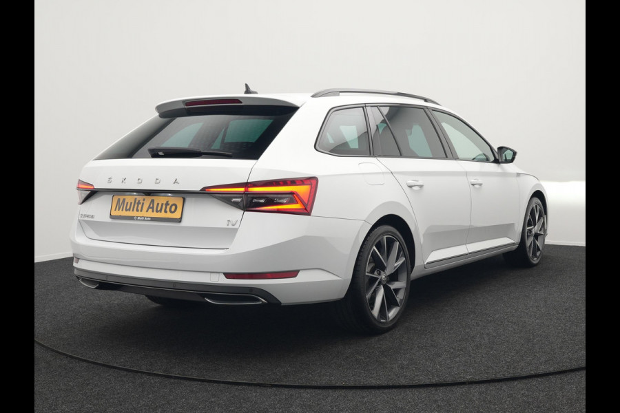 Škoda Superb Combi 1.4 TSI iV Sportline Business Plug In Hybrid 218pk Dealer O.H PHEV | Adaptive Cruise | Alcantara Sportstoelen Memory & Verwarmd | Apple Carplay | Sfeerverlichting | Keyless | Blis | Camera | Virtual | Navigatie | DAB |