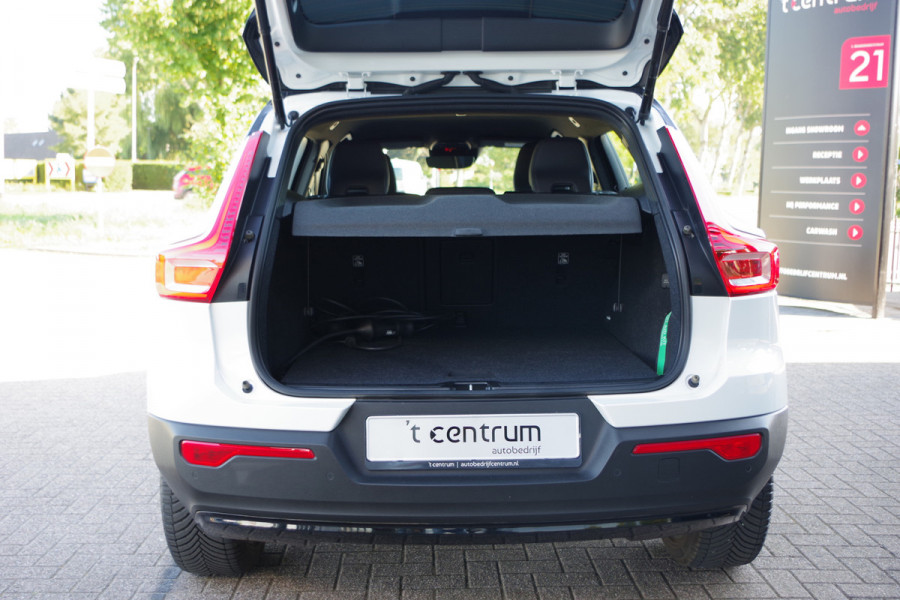 Volvo XC40 1.5 T4 211 PK Recharge R-Design Expression, LED, Leder-Alcantara, Camera