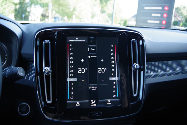 Volvo XC40 1.5 T4 211 PK Recharge R-Design Expression, LED, Leder-Alcantara, Camera