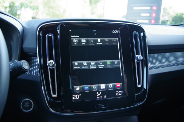 Volvo XC40 1.5 T4 211 PK Recharge R-Design Expression, LED, Leder-Alcantara, Camera