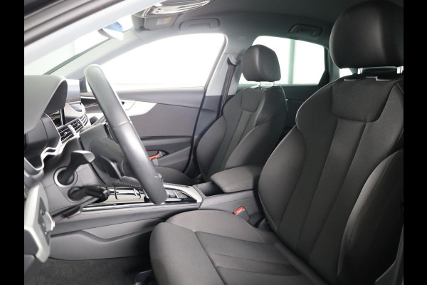 Audi A4 Limousine 35 TFSI Launch edition Business 150pk | Navigatie | Virtual Cockpit | Led koplampen | Navigatie | Sportstoelen Audi A4 Limousine 35 TFSI Launch edition Business 150pk | Navigatie | Virtual Cockpit | Led koplampen | Navigatie | Sportstoelen