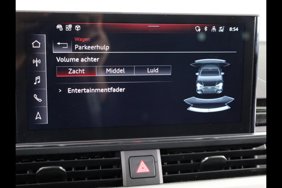 Audi A4 Limousine 35 TFSI Launch edition Business 150pk | Navigatie | Virtual Cockpit | Led koplampen | Navigatie | Sportstoelen Audi A4 Limousine 35 TFSI Launch edition Business 150pk | Navigatie | Virtual Cockpit | Led koplampen | Navigatie | Sportstoelen