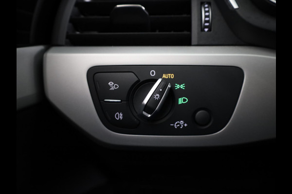 Audi A4 Limousine 35 TFSI Launch edition Business 150pk | Navigatie | Virtual Cockpit | Led koplampen | Navigatie | Sportstoelen Audi A4 Limousine 35 TFSI Launch edition Business 150pk | Navigatie | Virtual Cockpit | Led koplampen | Navigatie | Sportstoelen