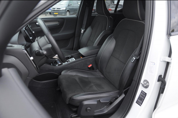 Volvo XC40 T4 211PK Automaat Recharge R-Design / Cruise control / leder met alcantara / elektrische achterklep / keyless entry / Apple carplay / Parkeersensoren met camera / getinte ramen /