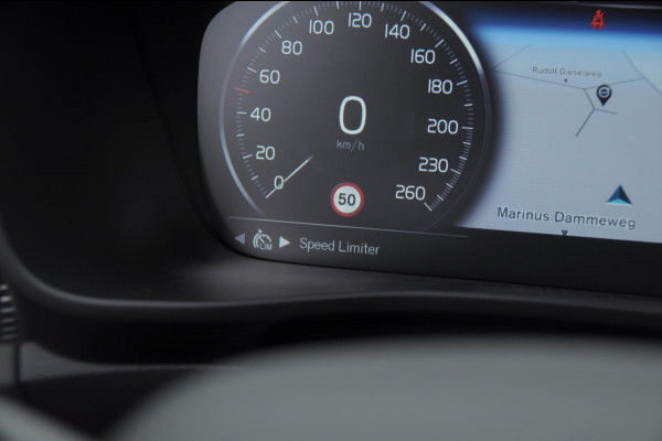 Volvo XC40 T4 211PK Automaat Recharge R-Design / Cruise control / leder met alcantara / elektrische achterklep / keyless entry / Apple carplay / Parkeersensoren met camera / getinte ramen /