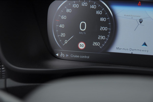 Volvo XC40 T4 211PK Automaat Recharge R-Design / Cruise control / leder met alcantara / elektrische achterklep / keyless entry / Apple carplay / Parkeersensoren met camera / getinte ramen /