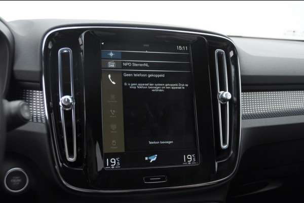 Volvo XC40 T4 211PK Automaat Recharge R-Design / Cruise control / leder met alcantara / elektrische achterklep / keyless entry / Apple carplay / Parkeersensoren met camera / getinte ramen /