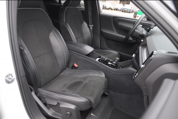 Volvo XC40 T4 211PK Automaat Recharge R-Design / Cruise control / leder met alcantara / elektrische achterklep / keyless entry / Apple carplay / Parkeersensoren met camera / getinte ramen /