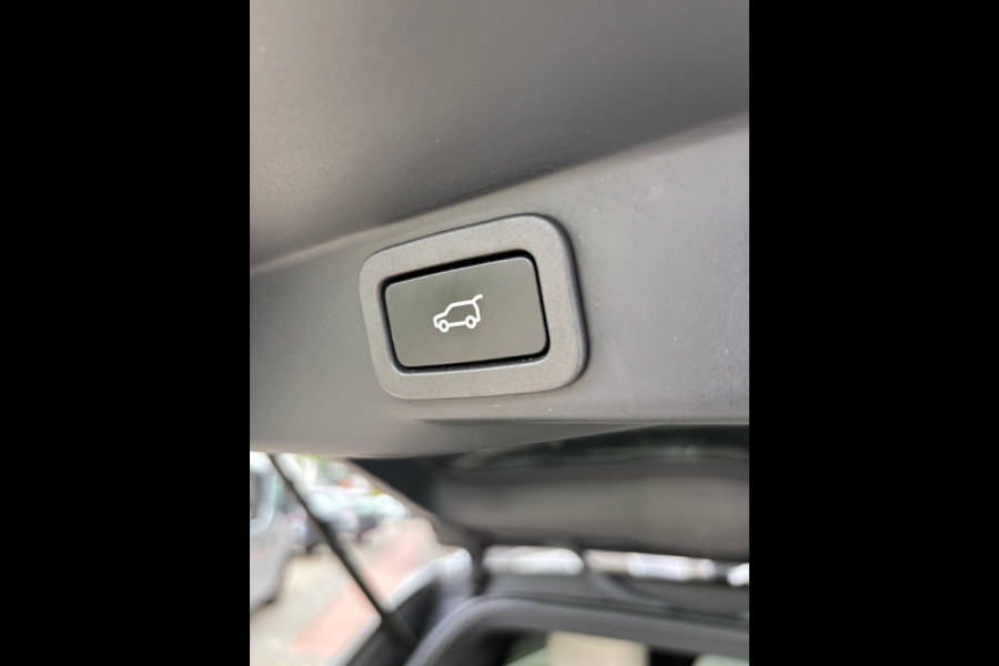 Land Rover Range Rover Sport 2.0 P400e HSE SPORT PHEV PANORAMADAK LEER LUCHTVERING PIXEL LED TREKHAAK