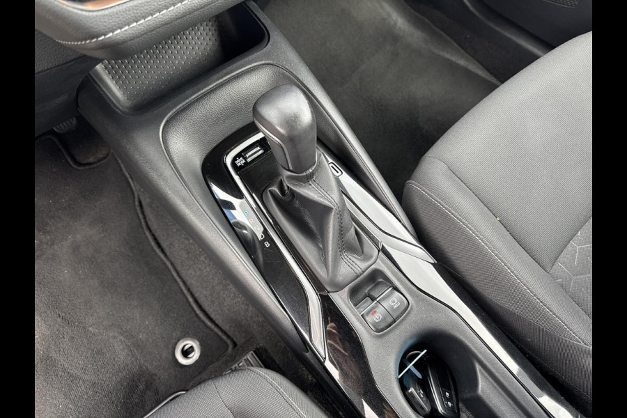 Toyota Corolla 1.8 Hybrid Business  twotone | trekhaak afneembaar | ACC | LED | dealer onderhouden