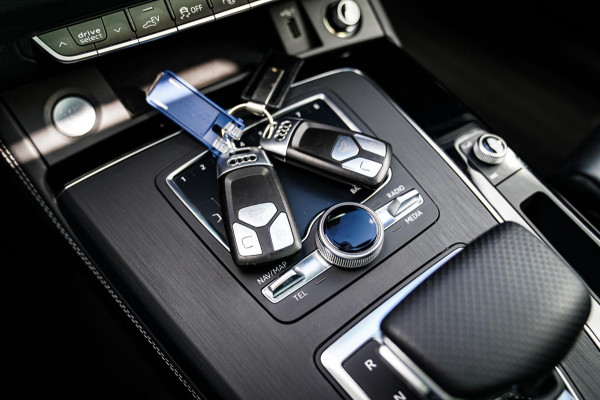Audi Q5 55 TFSI e quattro Competition | Bang&Olufsen | Panorama | RS-zetels | Massage | 360 cam | Adaptieve cruise | LED | Head up