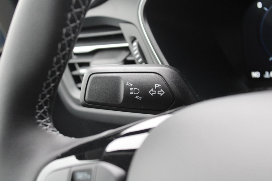 Ford Kuga 2.5 PHEV Active X | SCI | Driver Assistance Pack | Panoramadak | Winter Pack | Wegklapbare trekhaak | 19 inch lichtmetalen velgen | Adaptieve Matrix LED koplampen met Coast to Coast |  Reservewiel |