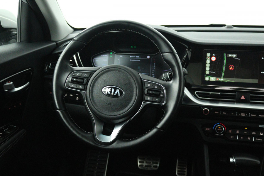 Kia Niro 1.6 GDi Hybrid ExecutiveLine (PANORAMADAK, TREKHAAK AFNEEMBAAR, JBL SOUND, STOELKOELING/VERWARMING, DEALER ONDERHOUDEN)