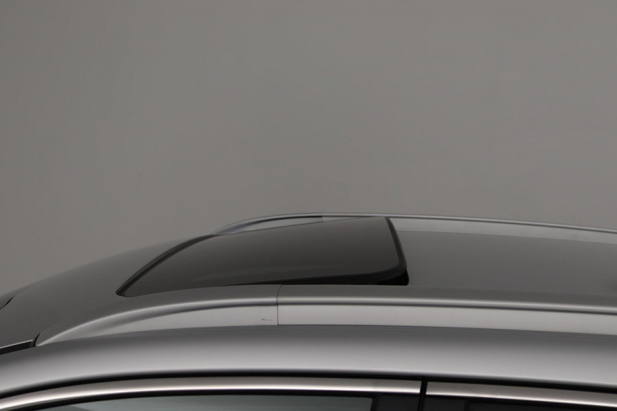 Kia Niro 1.6 GDi Hybrid ExecutiveLine (PANORAMADAK, TREKHAAK AFNEEMBAAR, JBL SOUND, STOELKOELING/VERWARMING, DEALER ONDERHOUDEN)
