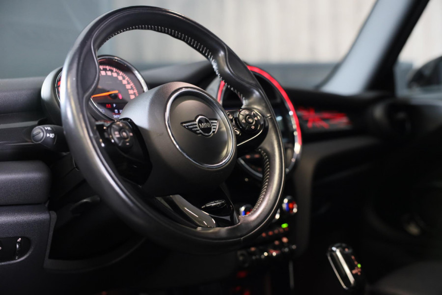 MINI Cooper 1.5 FACELIFT / AUT / Open Panoramadak / Navi / Ecc / Elek Pakket / Leder / Led / Pdc / 17 Inch