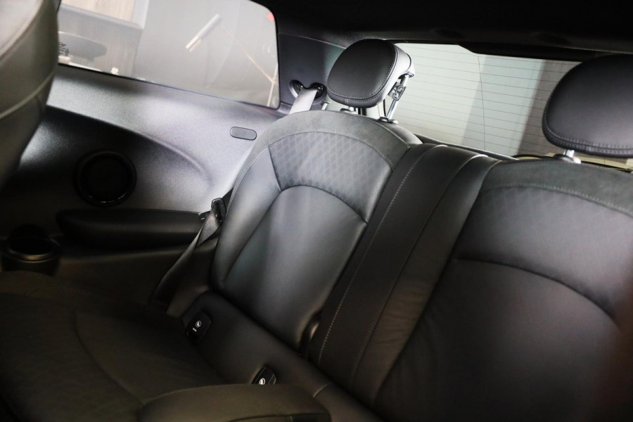 MINI Cooper 1.5 FACELIFT / AUT / Open Panoramadak / Navi / Ecc / Elek Pakket / Leder / Led / Pdc / 17 Inch