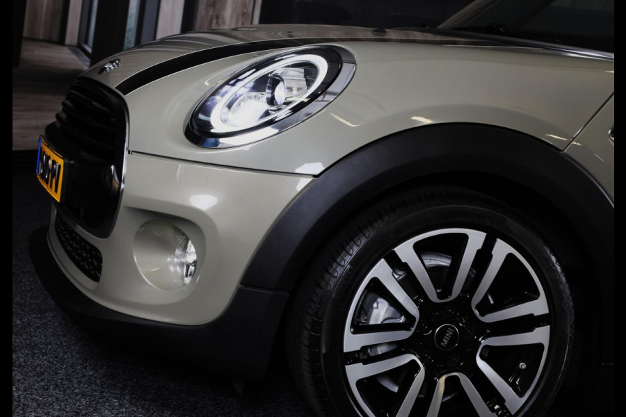 MINI Cooper 1.5 FACELIFT / AUT / Open Panoramadak / Navi / Ecc / Elek Pakket / Leder / Led / Pdc / 17 Inch