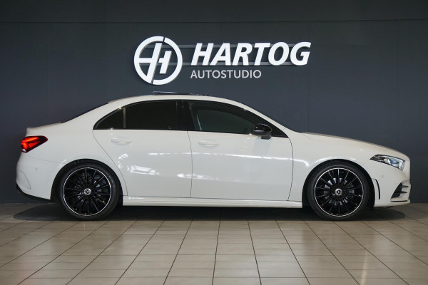 Mercedes-Benz A-Klasse 180 AMG Line + SCHUIFDAK / CAMERA / NIGHTPAKKET / WIDESCREEN / CARPLAY Mercedes-Benz A-Klasse 180 AMG Line + SCHUIFDAK / CAMERA / NIGHTPAKKET / WIDESCREEN / CARPLAY