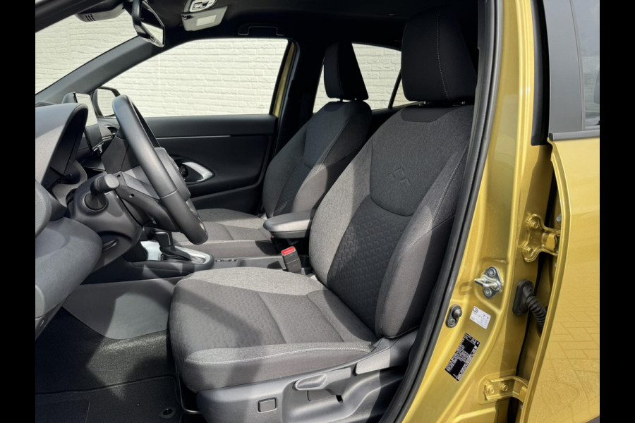 Toyota Yaris Cross 1.5 Hybrid Dynamic Camera Pdc Navigatie Led verlichting Carplay Clima Stoelverwarming