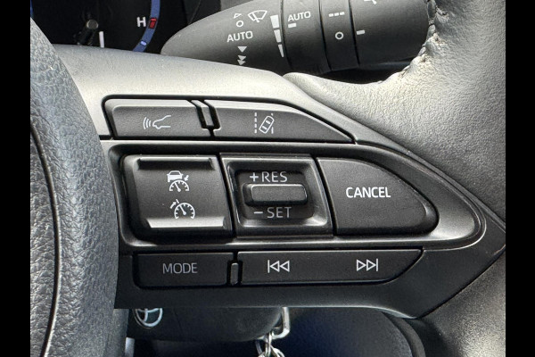 Toyota Yaris Cross 1.5 Hybrid Dynamic Camera Pdc Navigatie Led verlichting Carplay Clima Stoelverwarming